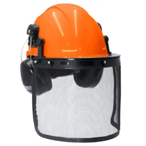 Casco de seguridad estilo gorra naranja con pantalla facial de malla de hierro y orejeras para protección auditiva
