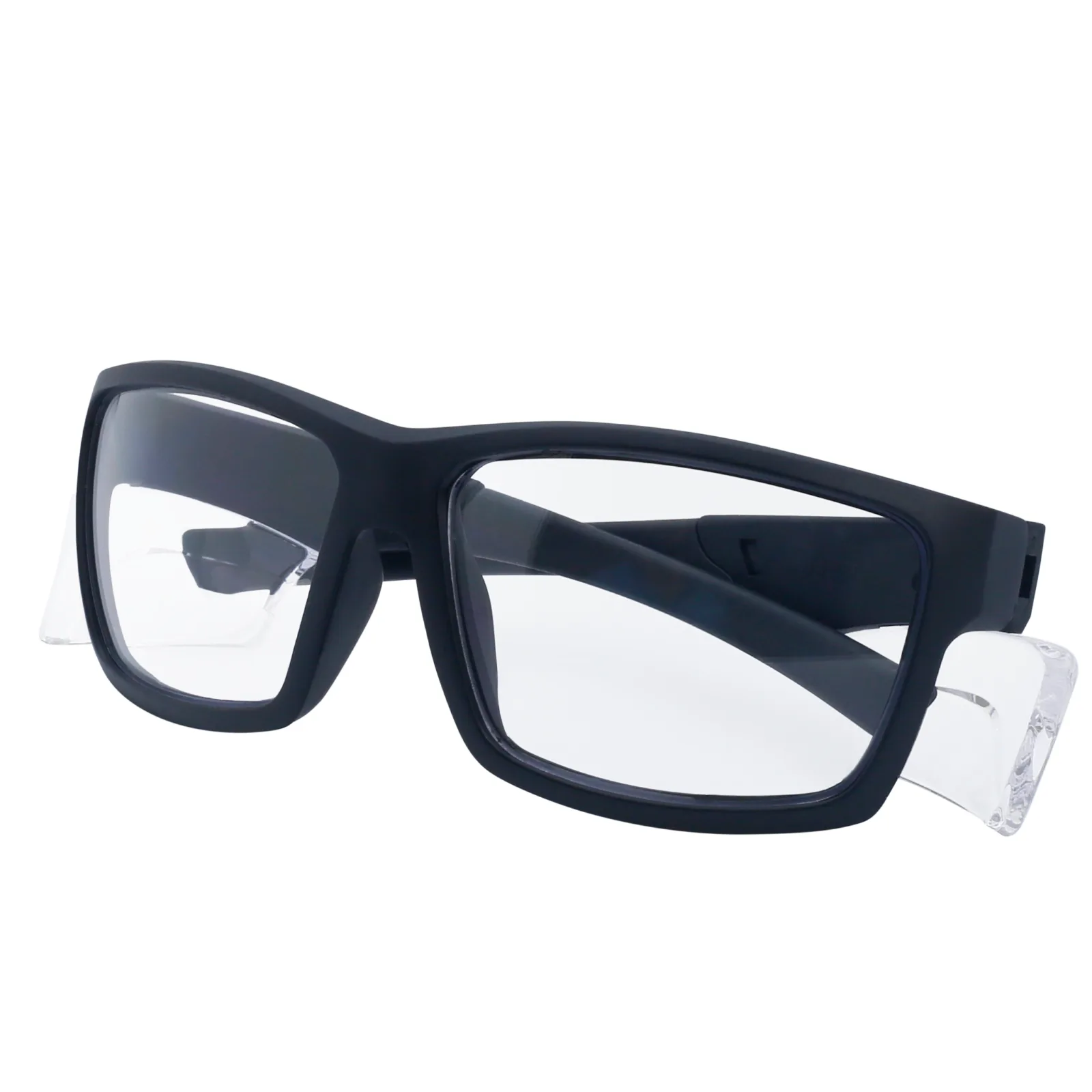 Imagen que muestra una vista diagonal de unas gafas de seguridad JORESTECH con protección lateral transparente para protección de alto impacto, con las patillas cerradas. Estas gafas de seguridad con protectores laterales transparentes cuentan con certificación ANSI y tienen montura negra y lentes transparentes de policarbonato. El fondo de la imagen es blanco.
